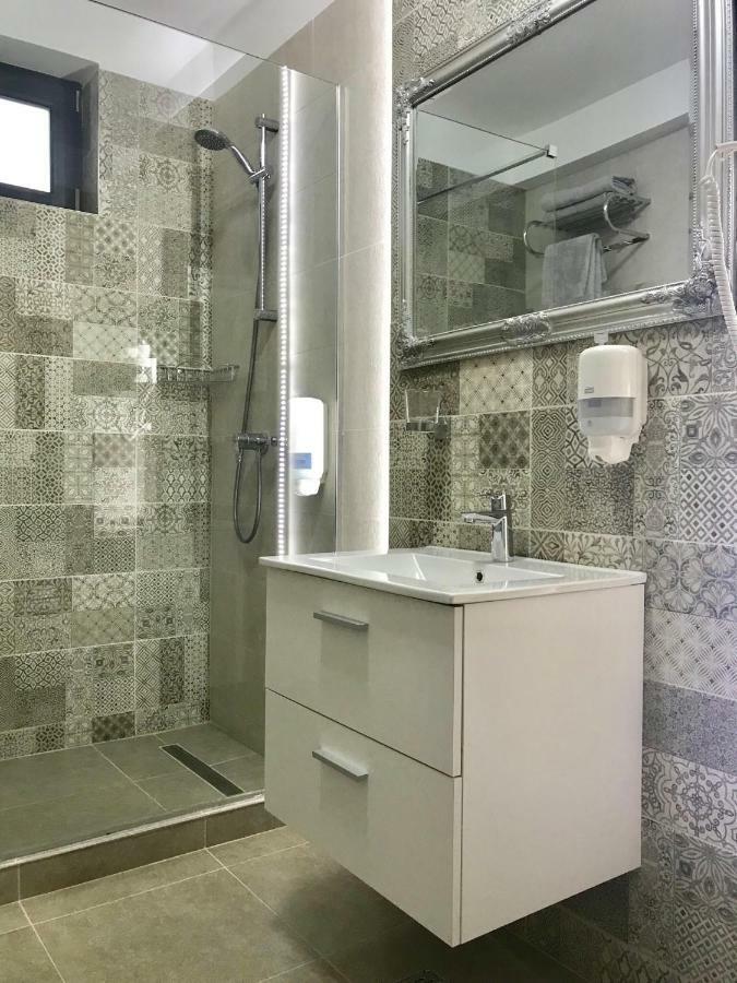Darnida Luxury Apartment 那沃达利 外观 照片